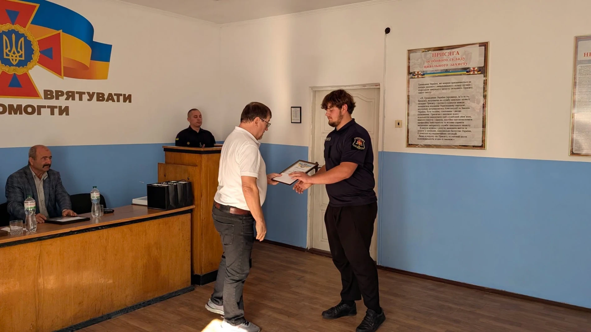У Славуті з професійним святом привітали рятівників