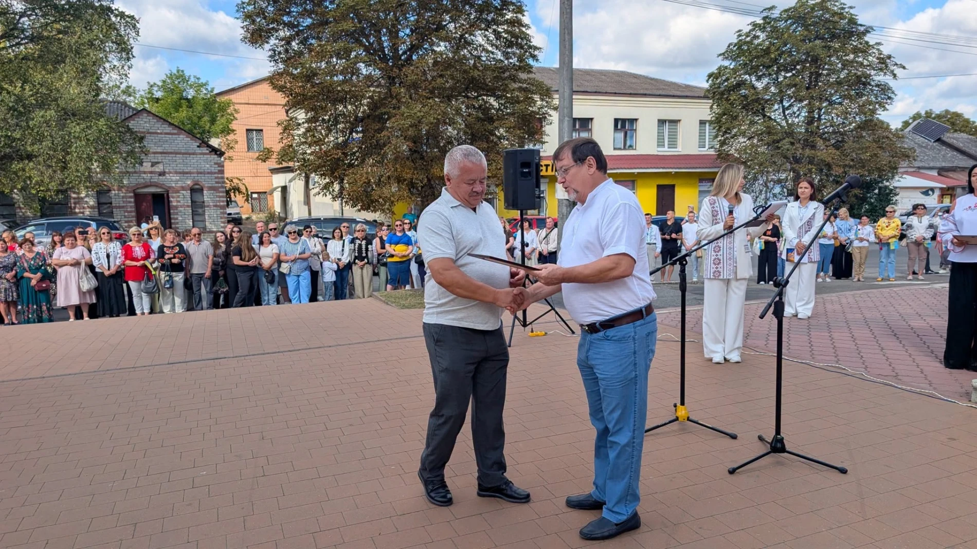Славутська громада відзначила День Державного Прапора та 35-ту річницю Незалежності України