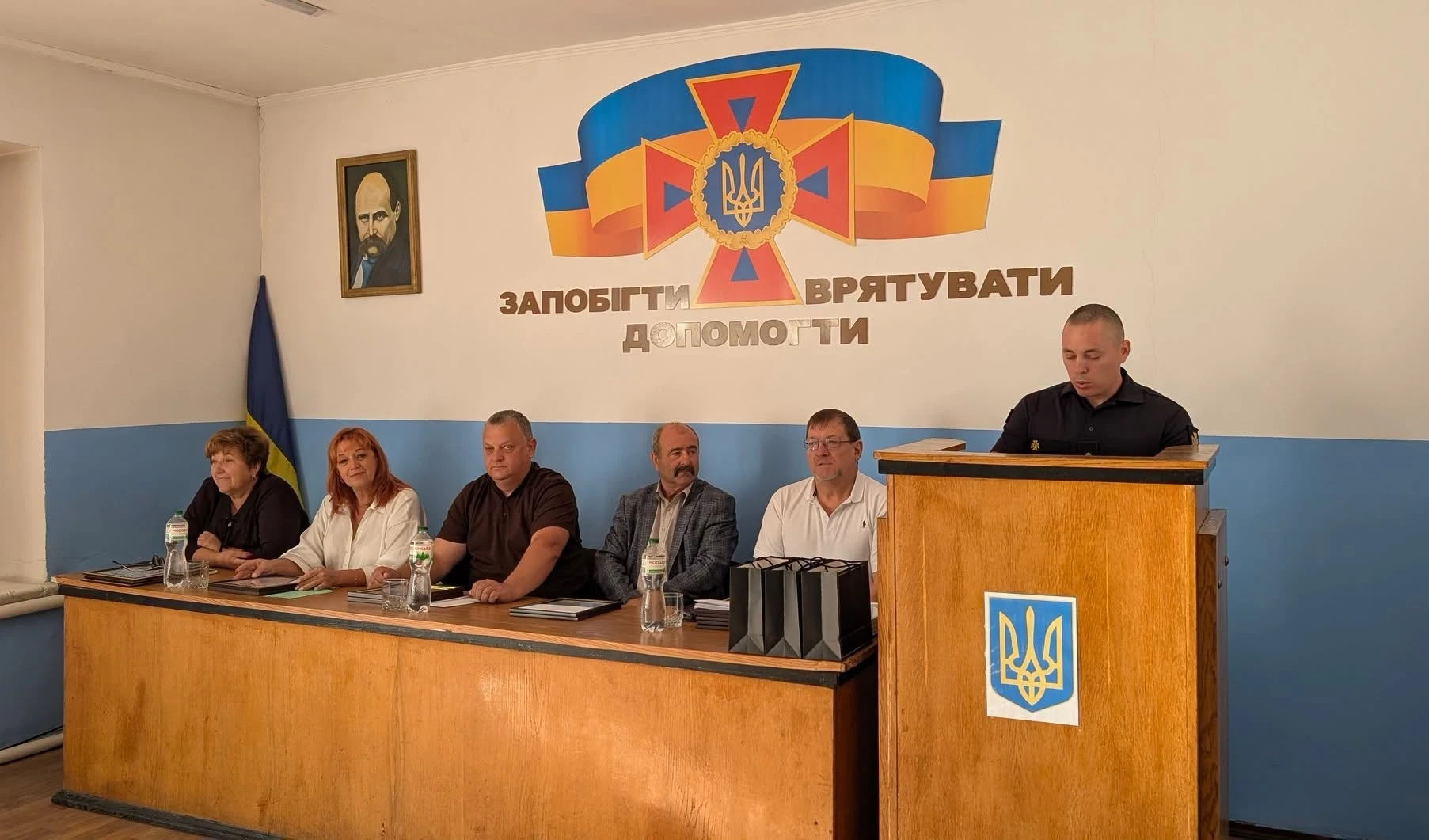 У Славуті з професійним святом привітали рятівників