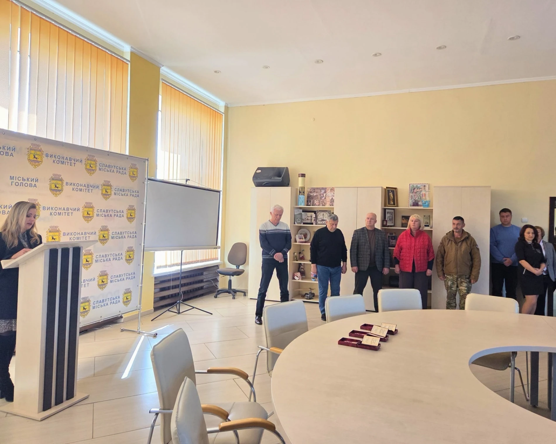 У Славуті рідним полеглих захисників України вручили державні нагороди