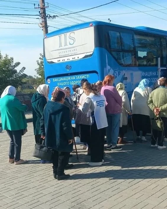 Мобільні медичні команди охопили обстеженнями 61 село Хмельниччини