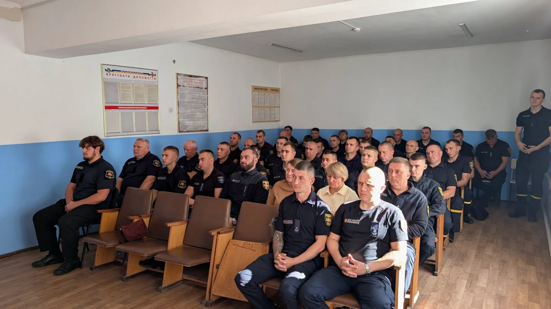 У Славуті з професійним святом привітали рятівників