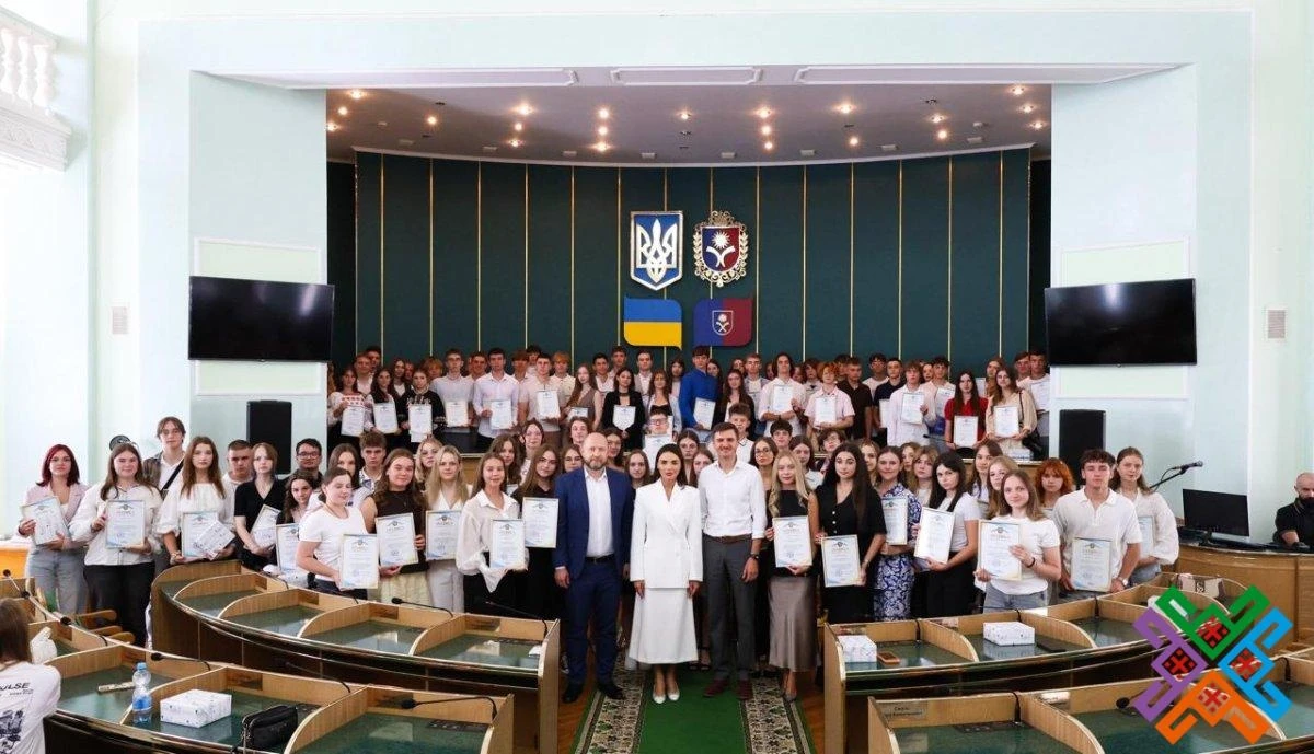 Відзначено молодь Хмельниччини за досягнення у навчанні, мистецтві та активну громадську діяльність