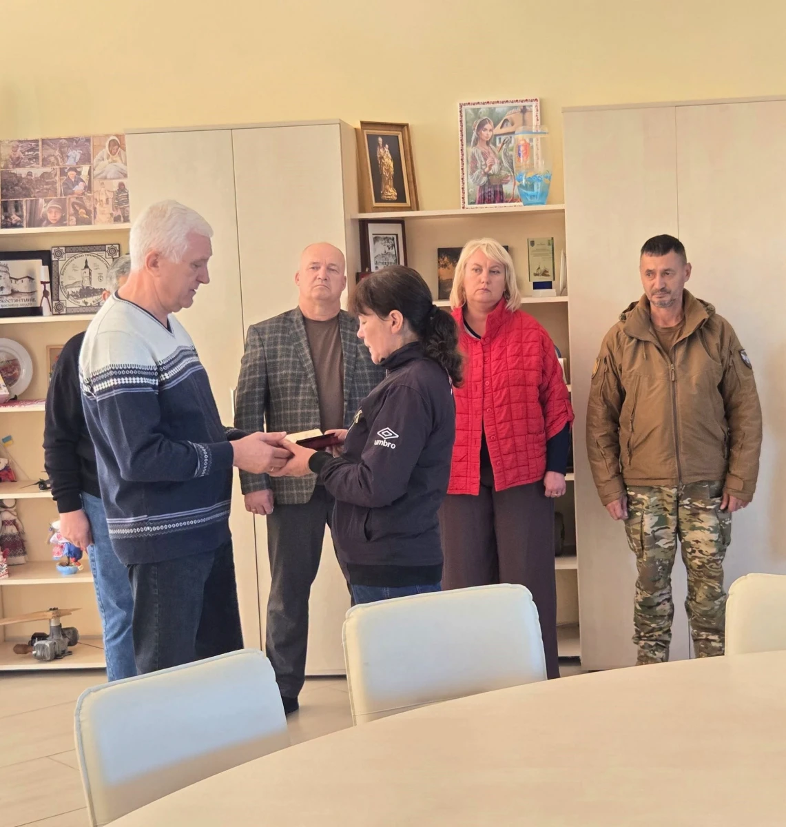 У Славуті рідним полеглих захисників України вручили державні нагороди