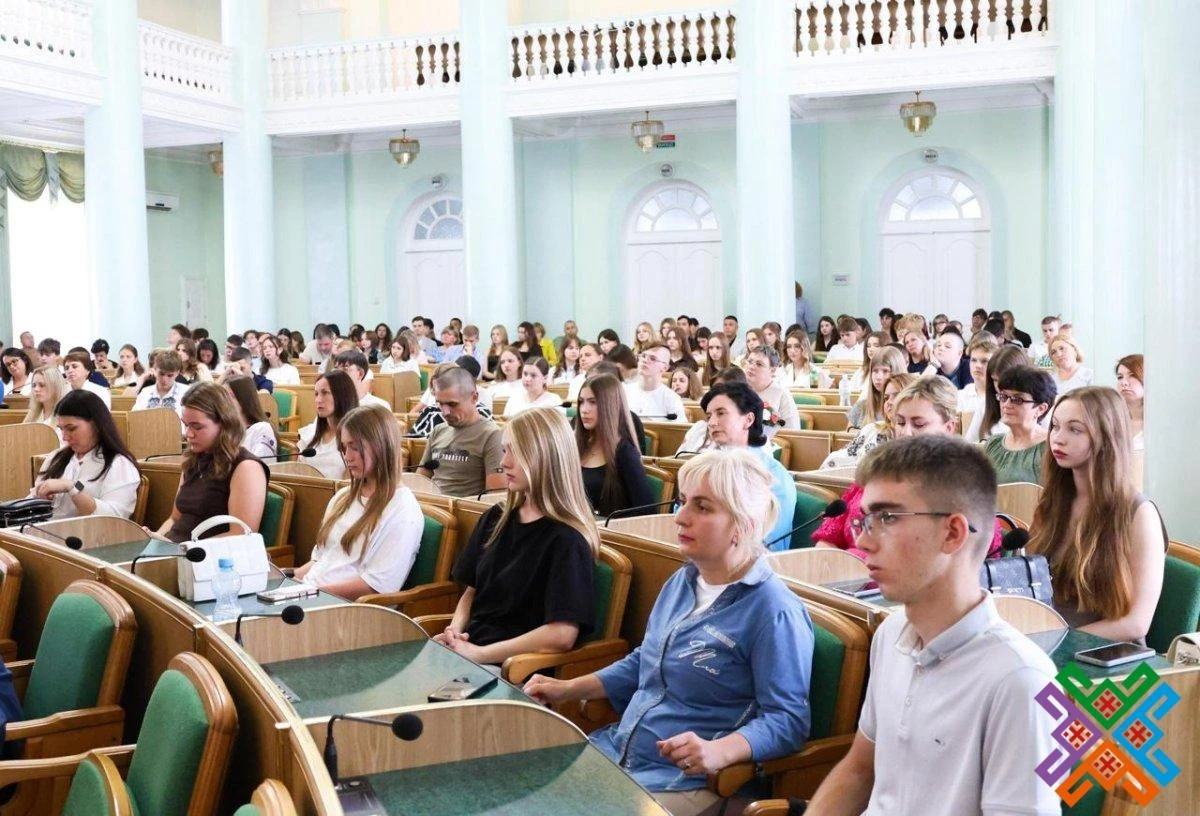 Відзначено молодь Хмельниччини за досягнення у навчанні, мистецтві та активну громадську діяльність