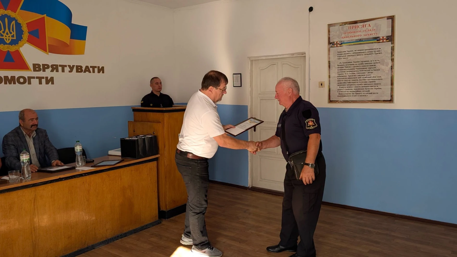 У Славуті з професійним святом привітали рятівників
