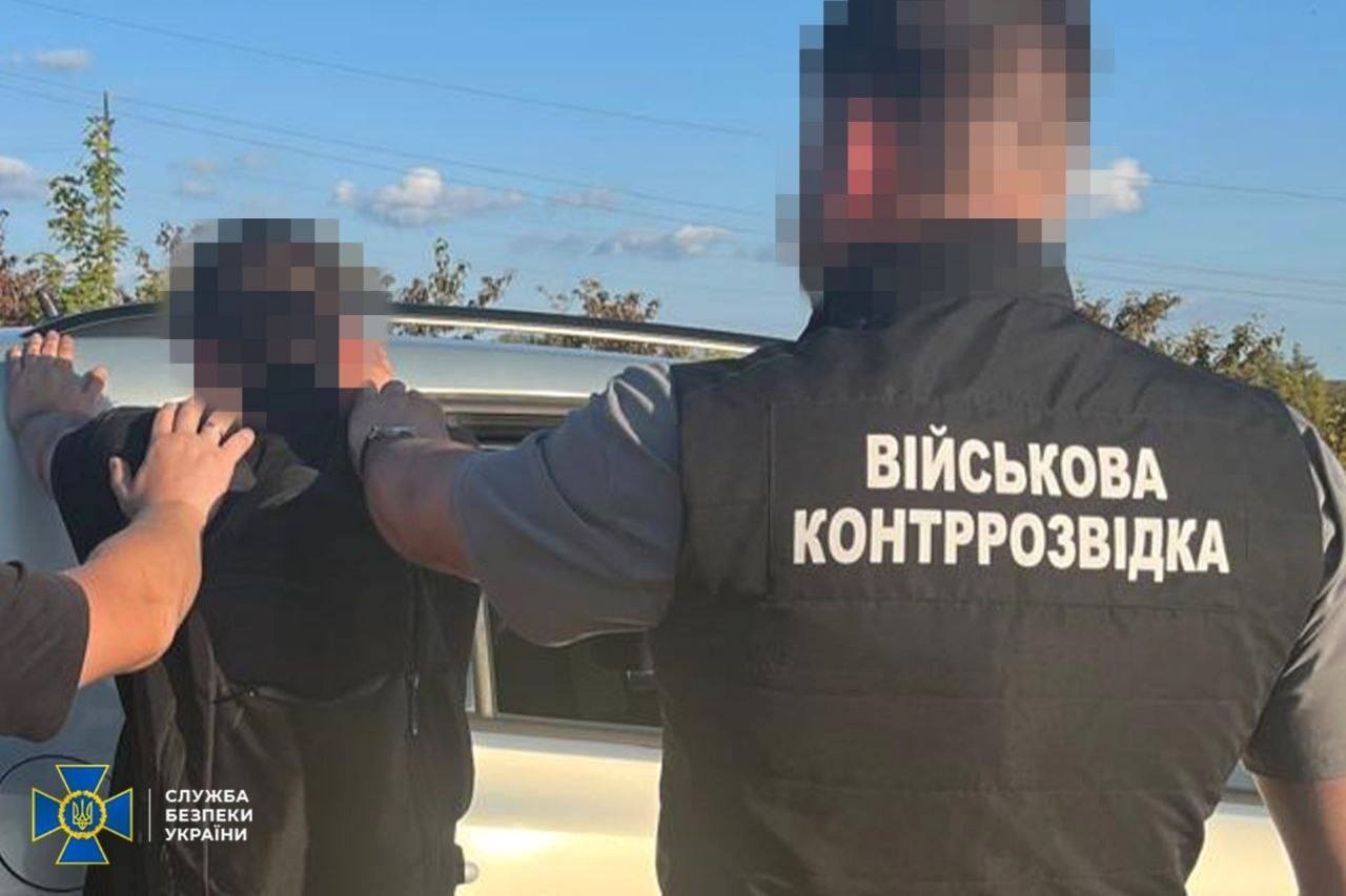 Затримали агента фсб, який коригував атаки рф по аеродромах та енергооб’єктах на заході України
