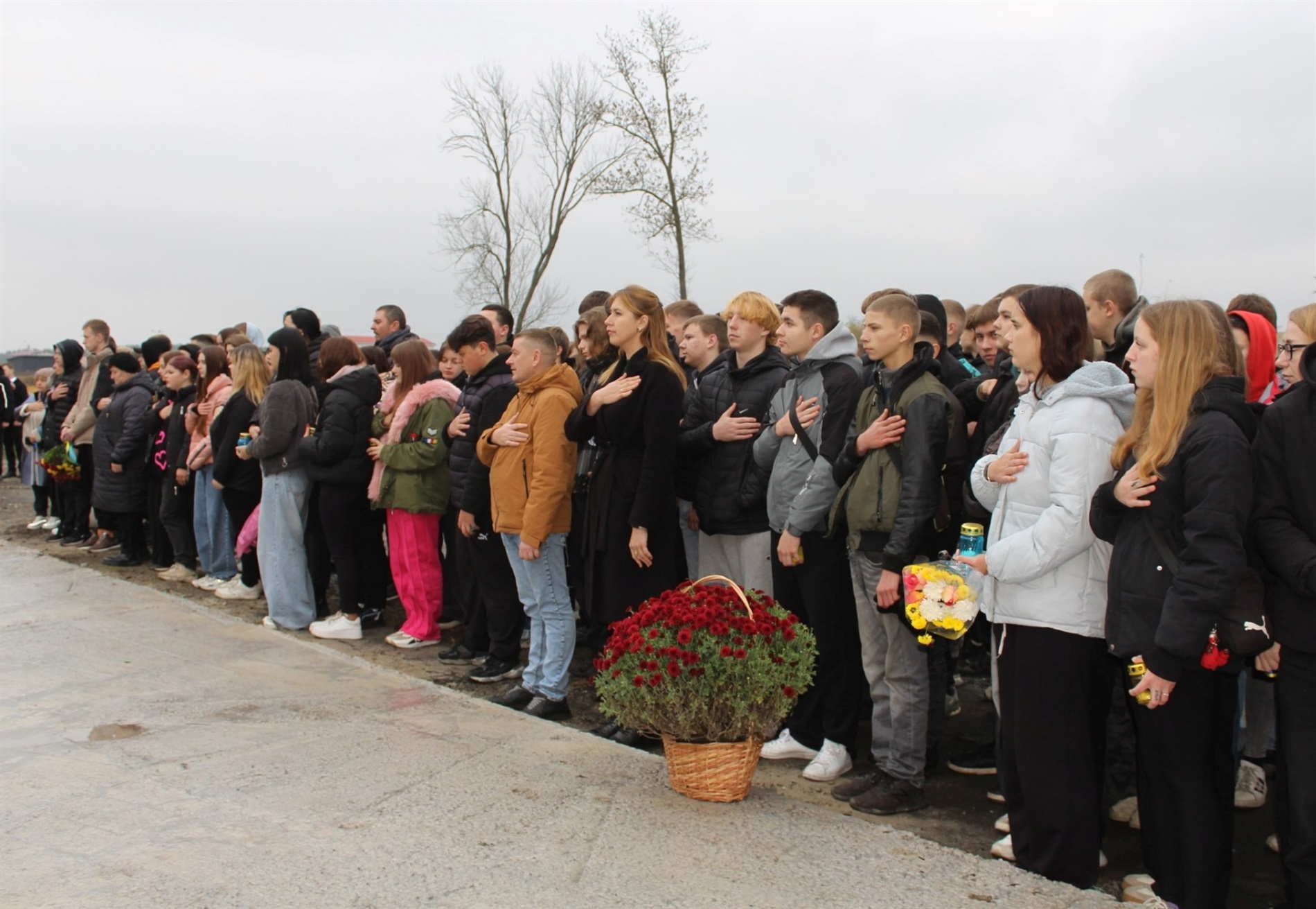 У серцях живих – 25 випускників Славутського професійного ліцею