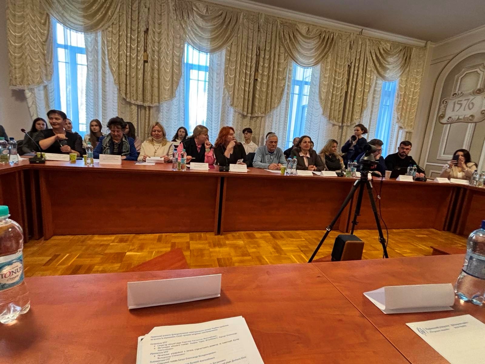 Про фінансову безпеку та розвиток громад йшлося на науково-практичному форумі в Острозі