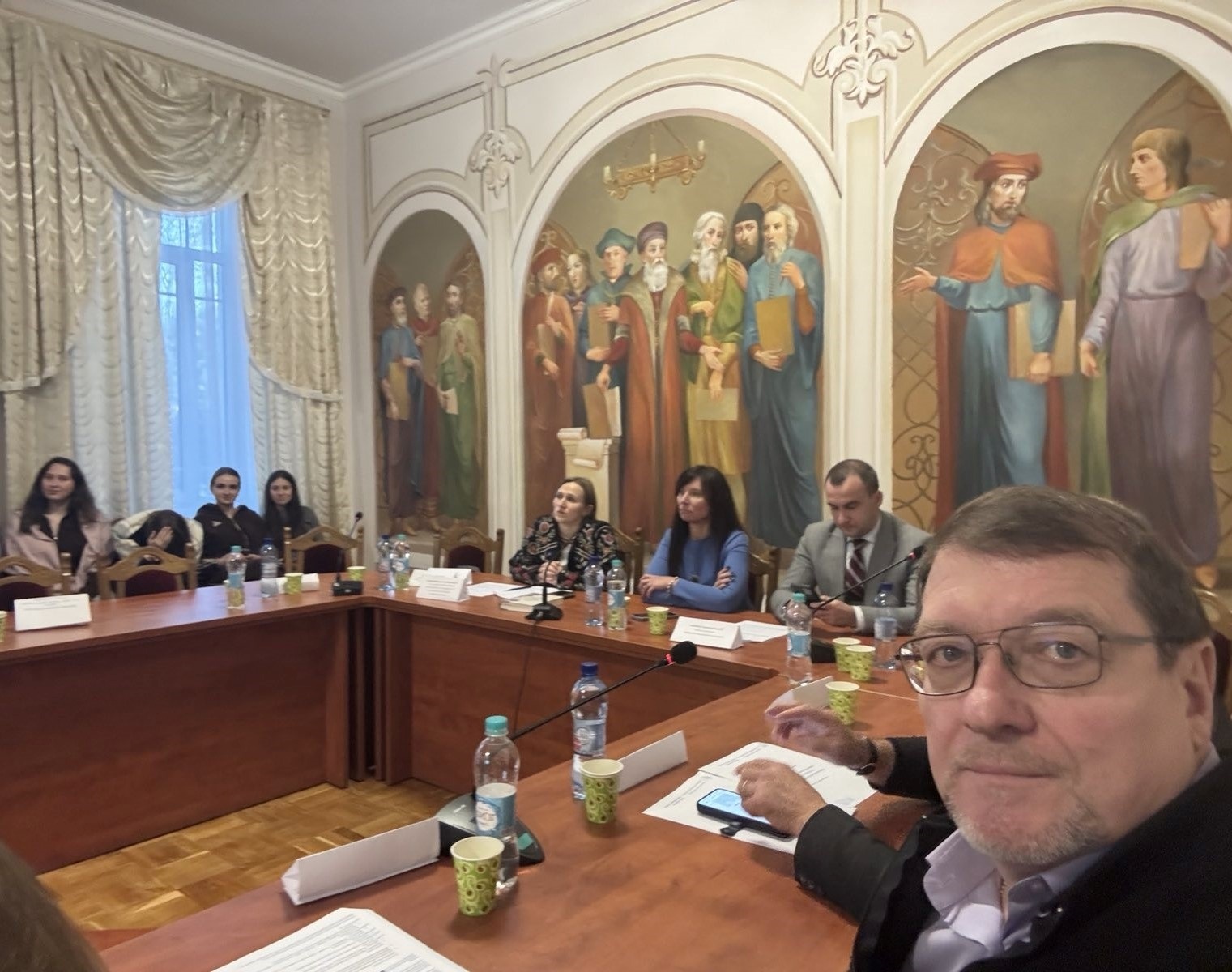 Про фінансову безпеку та розвиток громад йшлося на науково-практичному форумі в Острозі