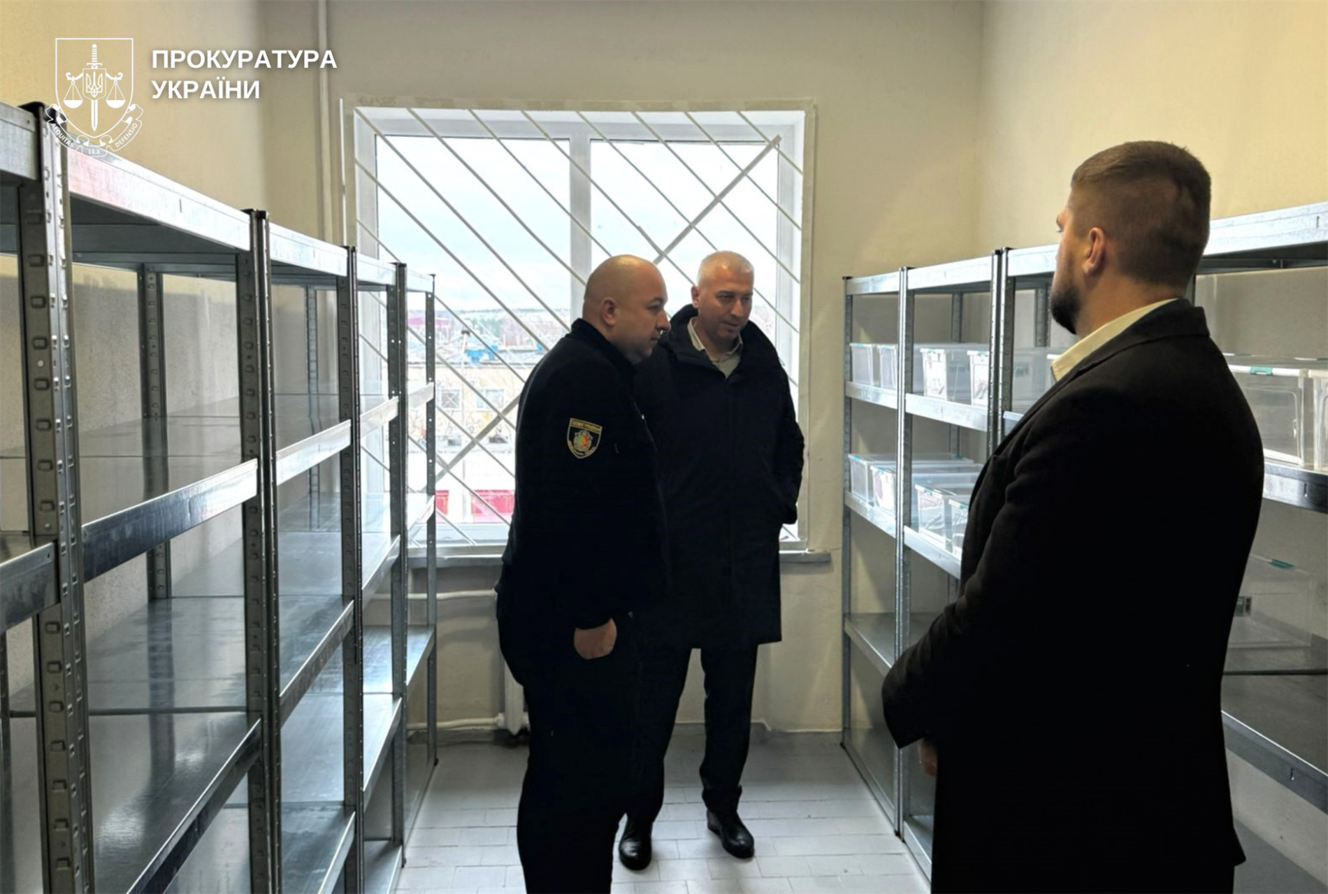 У Нетішині перевірили умови тримання затриманих у відділенні поліції
