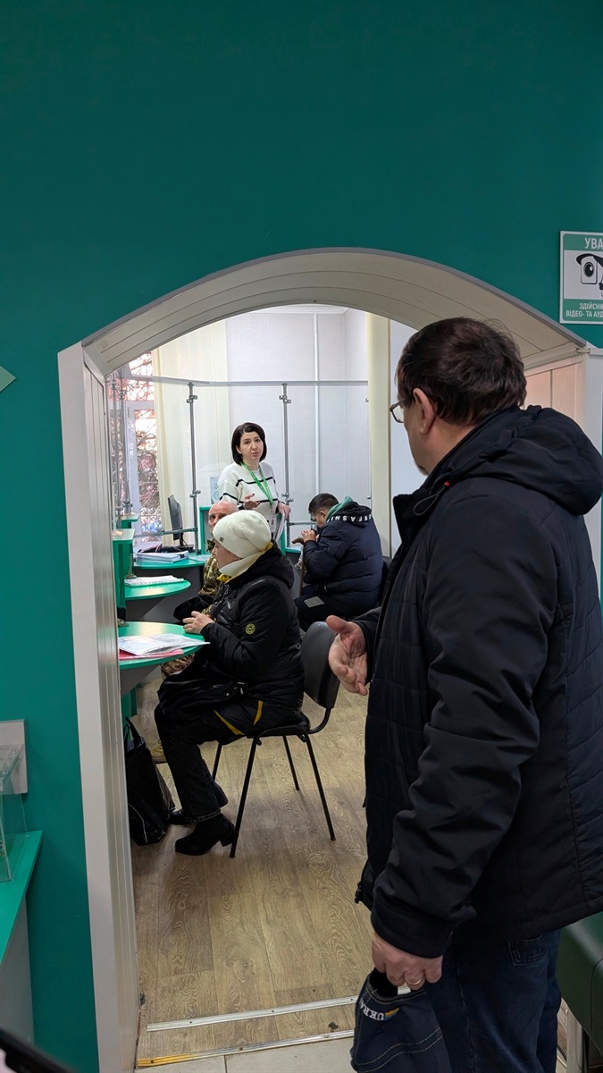 Ситуація у сервісному центрі Пенсійного фонду в Славуті потребує негайних змін