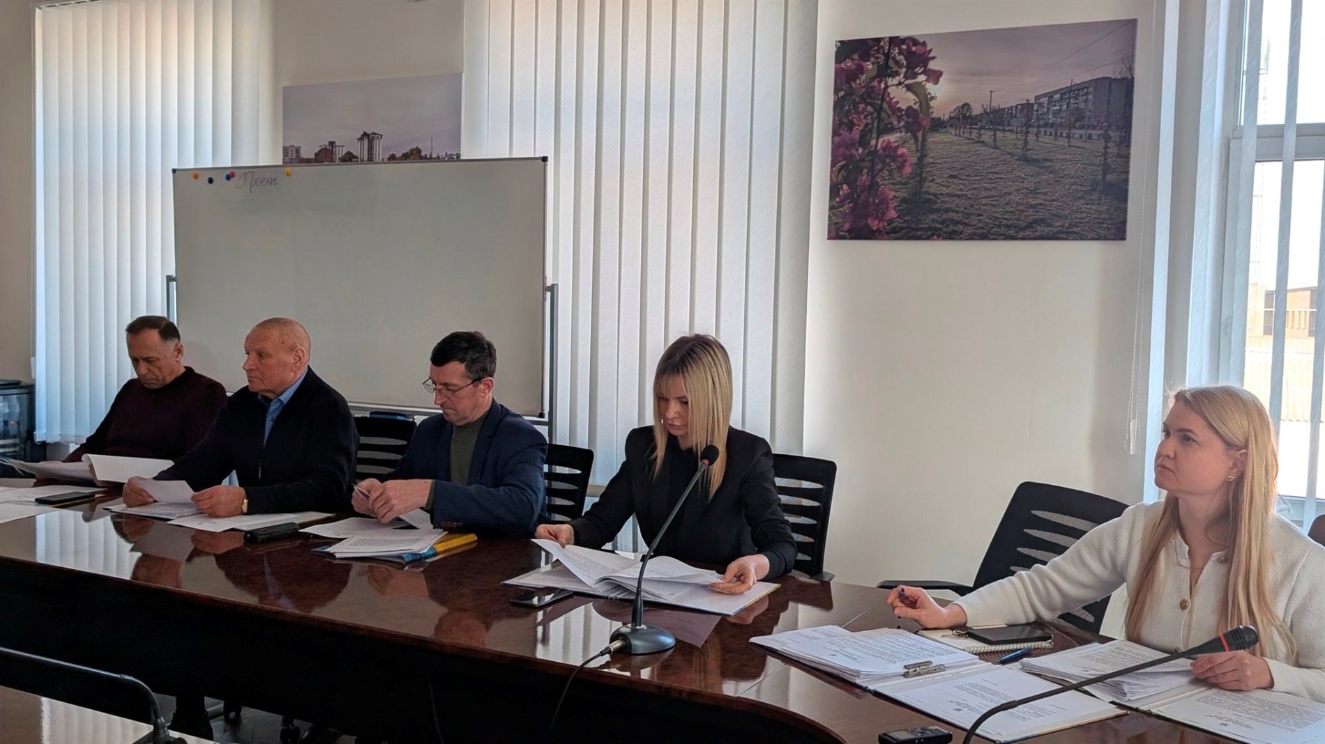 У Славуті на засіданні виконавчого комітету прийнято рішення щодо життєдіяльності громади