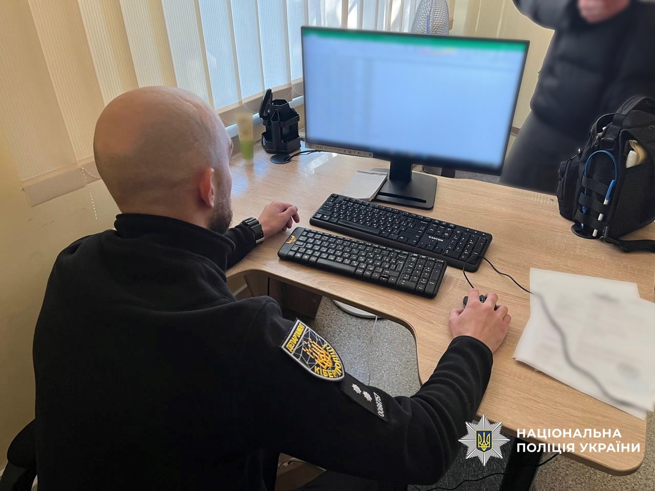 Поліція Хмельниччини припинила діяльність злочинної групи з контрабанди ліків