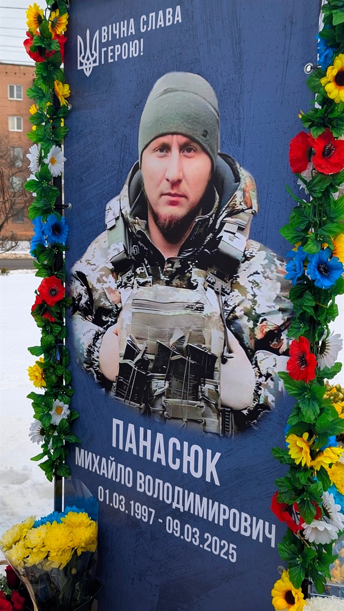 На Алеї Пам’яті «Наші Герої» встановили додаткові світлини Героїв-захисників