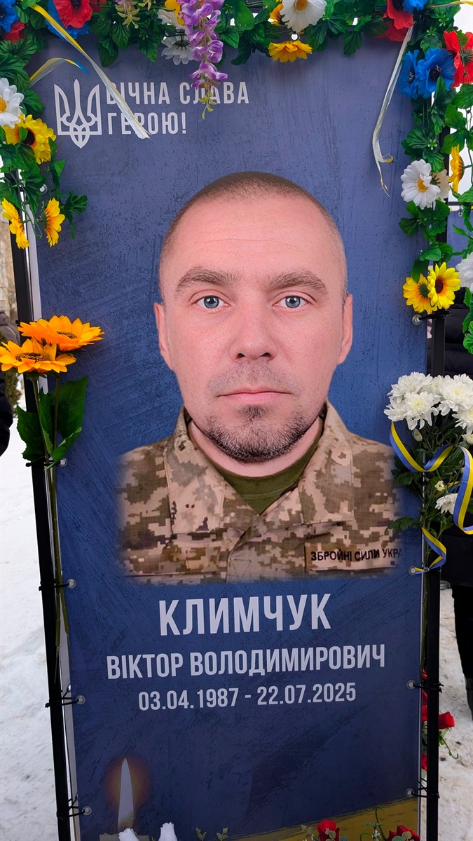 На Алеї Пам’яті «Наші Герої» встановили додаткові світлини Героїв-захисників