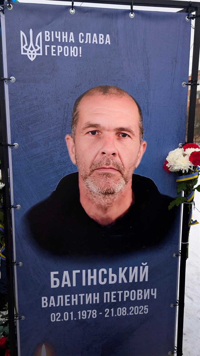 На Алеї Пам’яті «Наші Герої» встановили додаткові світлини Героїв-захисників