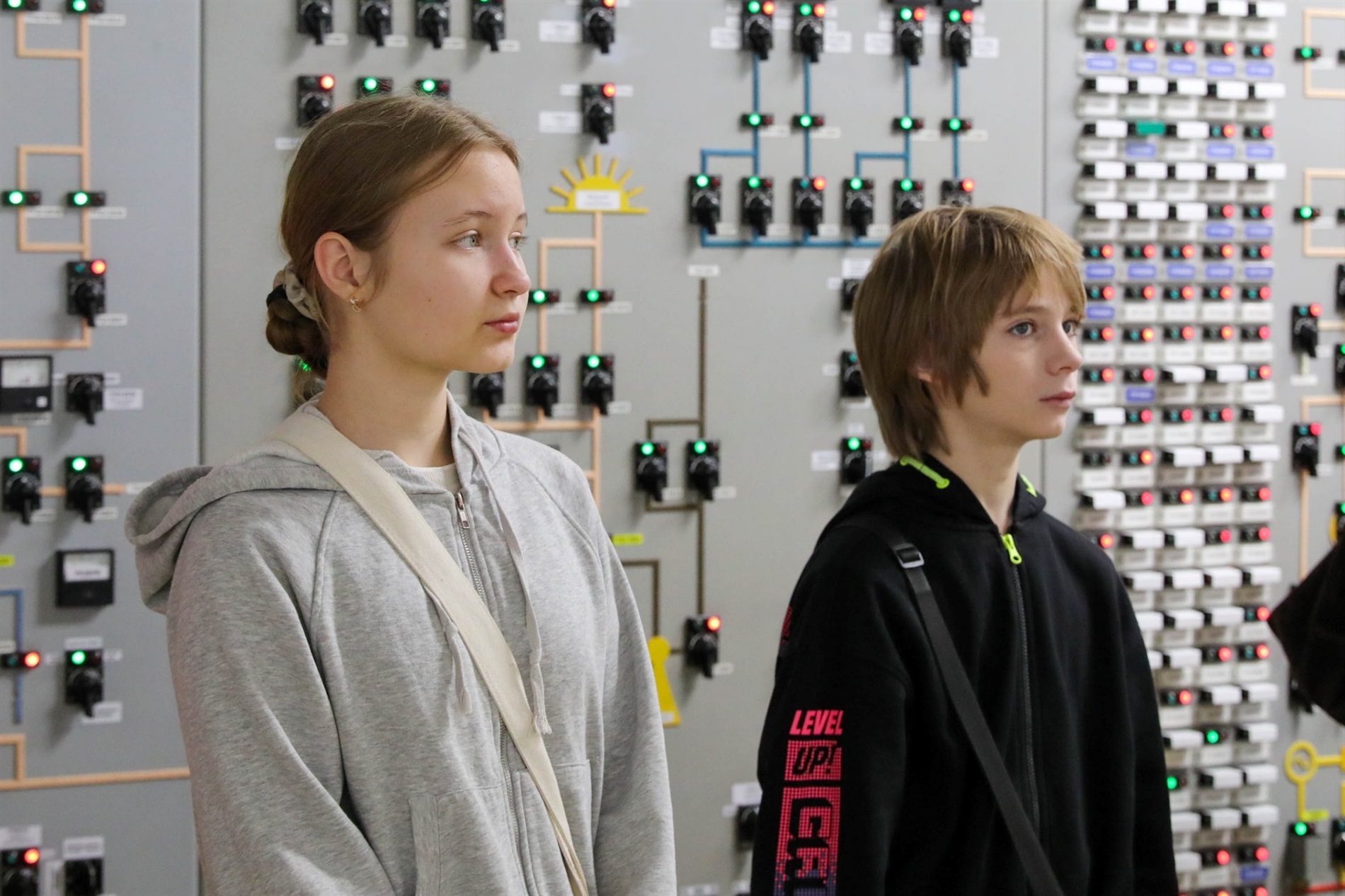 На Хмельницькій АЕС нагородили учасників творчого проєкту «Все буде Україна»