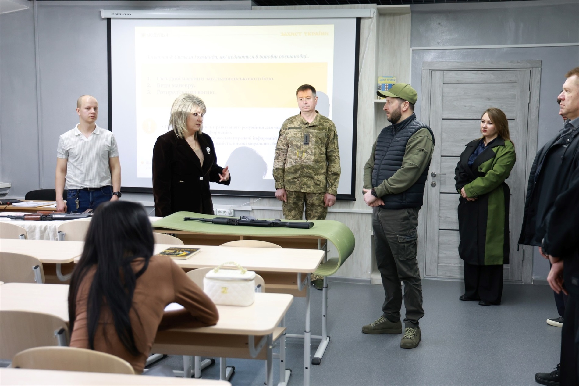 У Нетішинському ліцеї створили укриття, де можна повноцінно навчатися