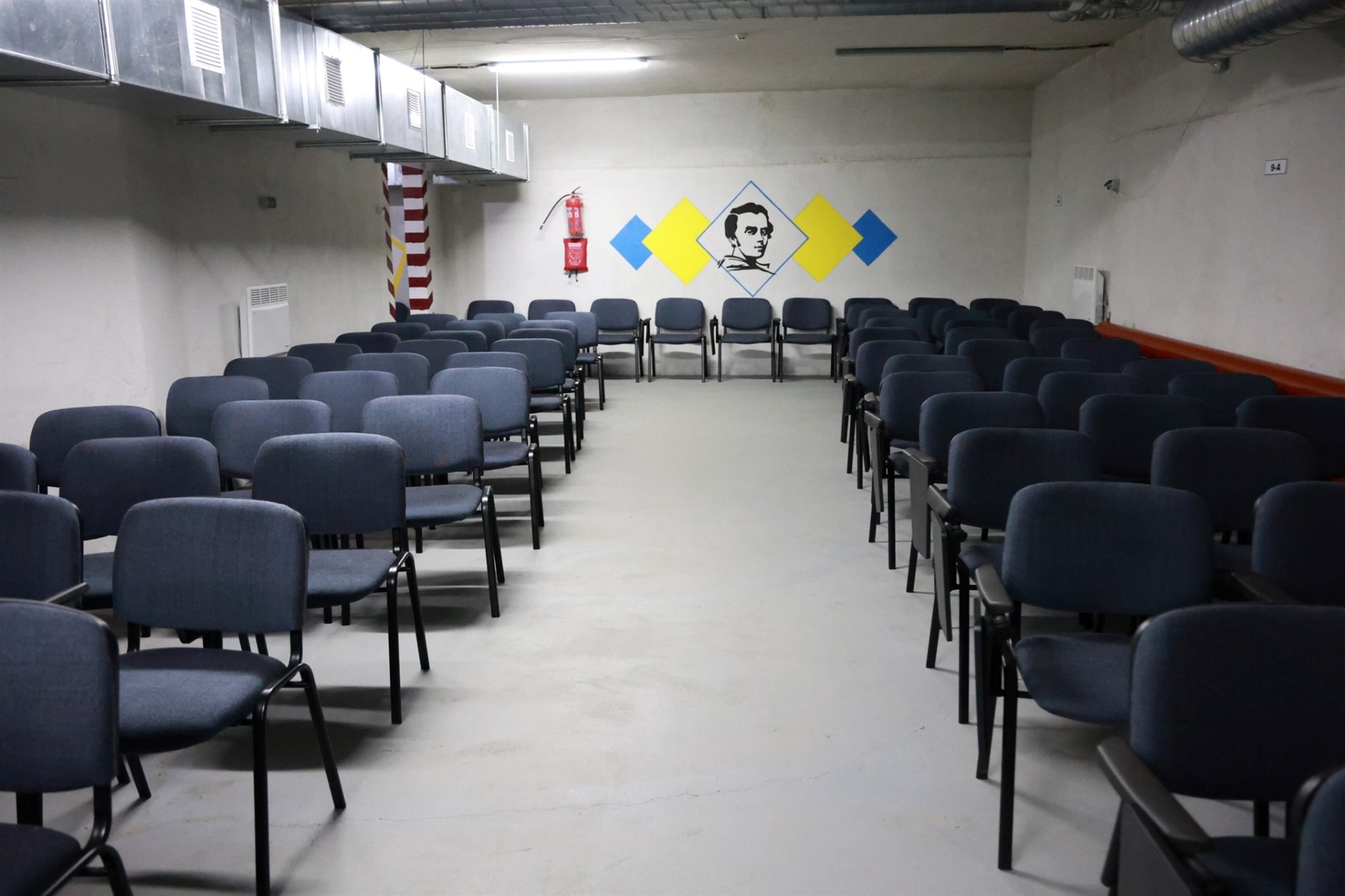 У Нетішинському ліцеї створили укриття, де можна повноцінно навчатися