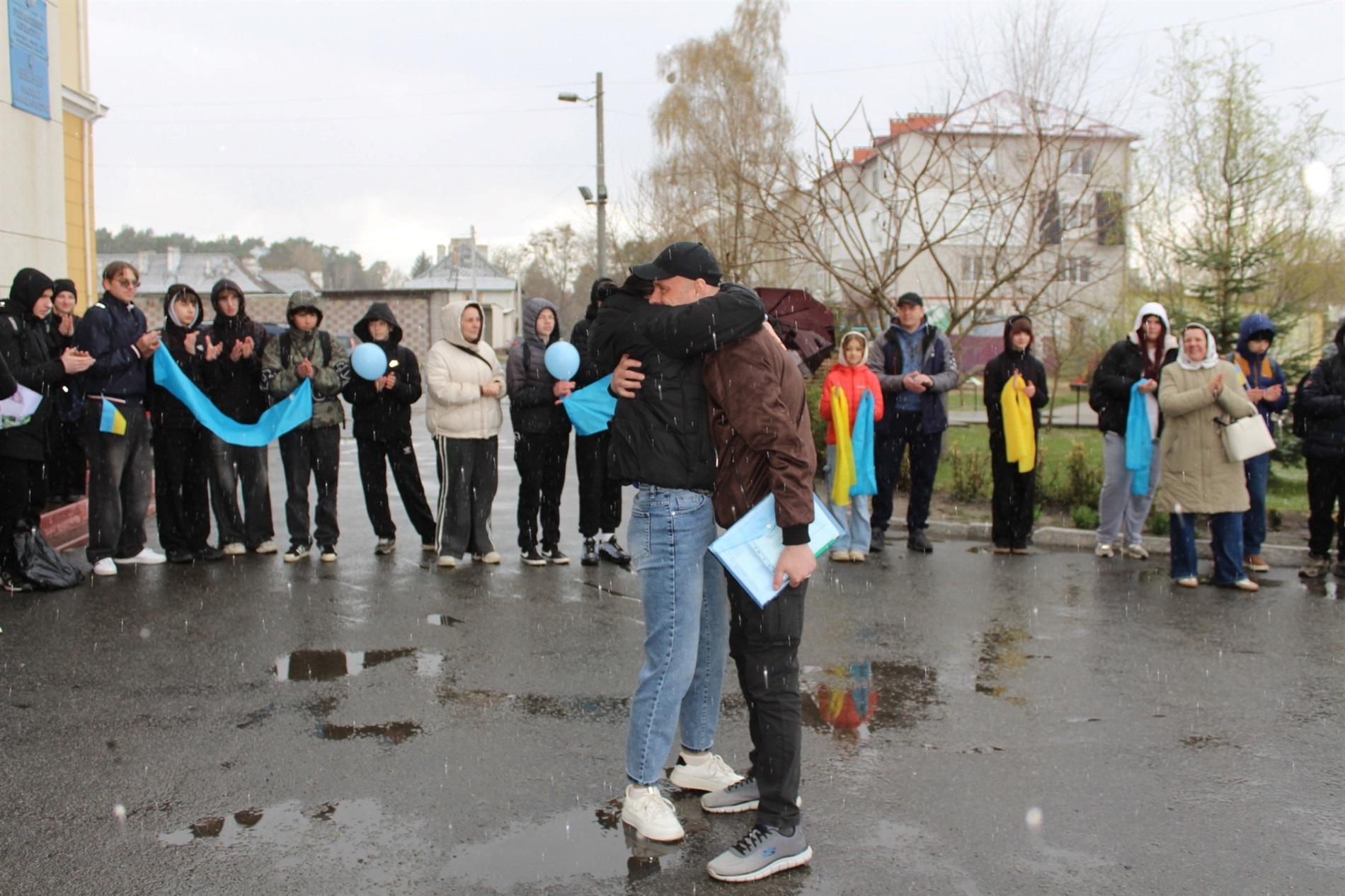 До рідної Славути з ворожого полону повернувся захисник України Володимир Шеремета
