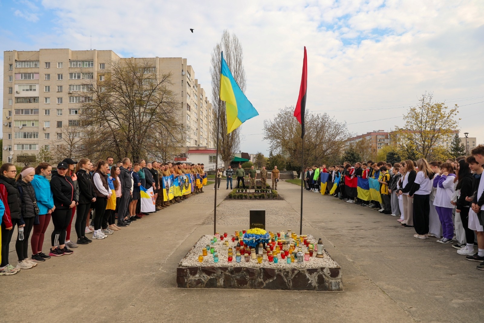 У Нетішині відбувся забіг на честь памʼяті полеглих захисників України