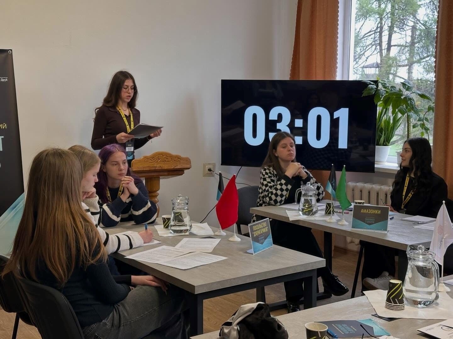 Славутські ліцеїстки гідно представили громаду на Всеукраїнському чемпіонаті з дебатів