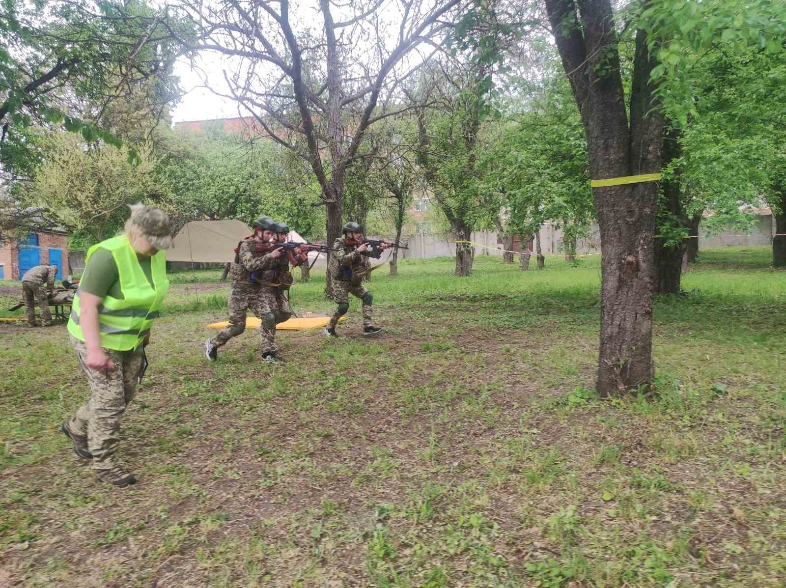 Команда зі Славути виборола «бронзу» на обласних змаганнях із «Захисту України»