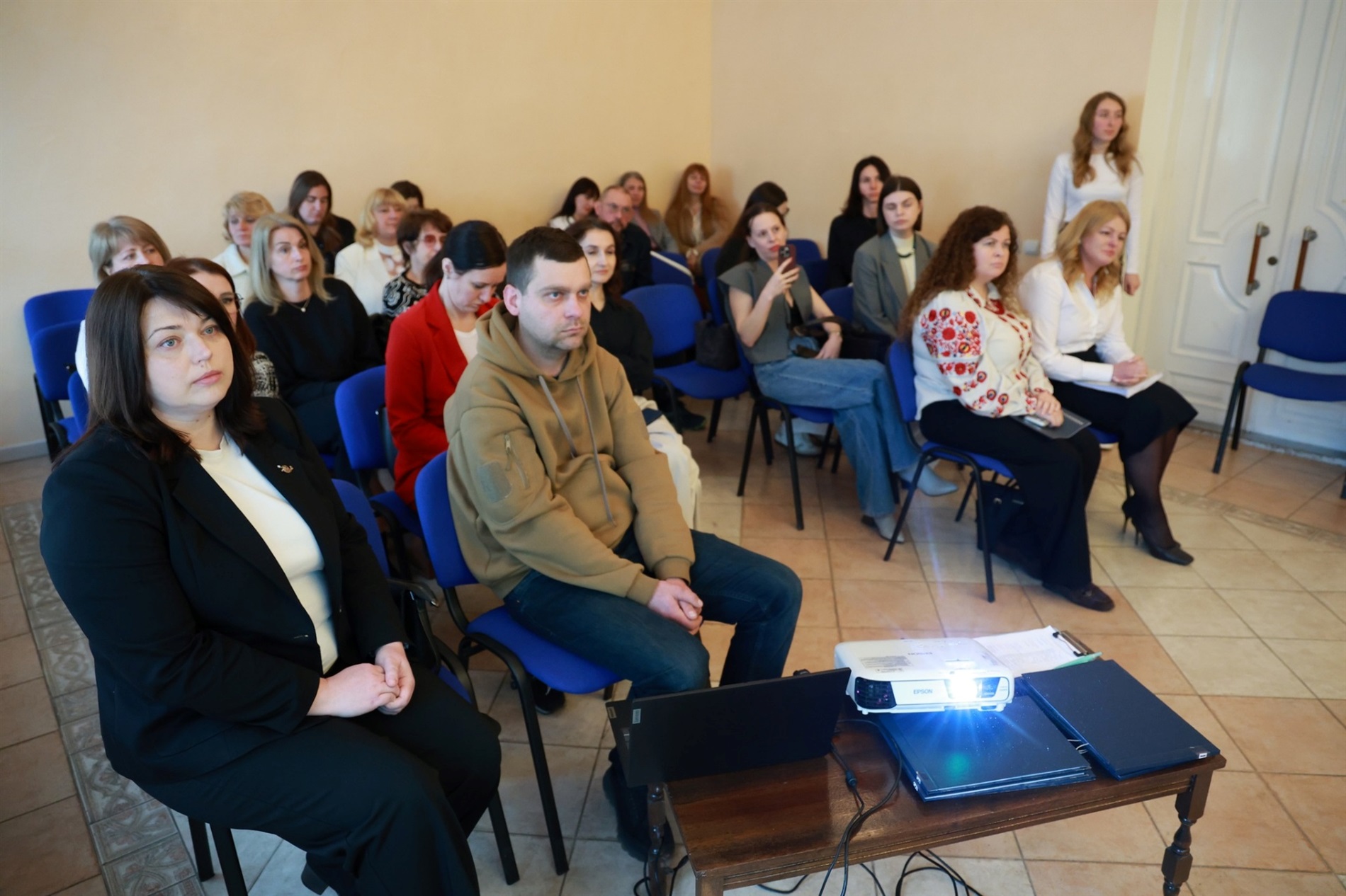 На Хмельниччині презентували новостворений фонд Державного архіву області весільних фотографій