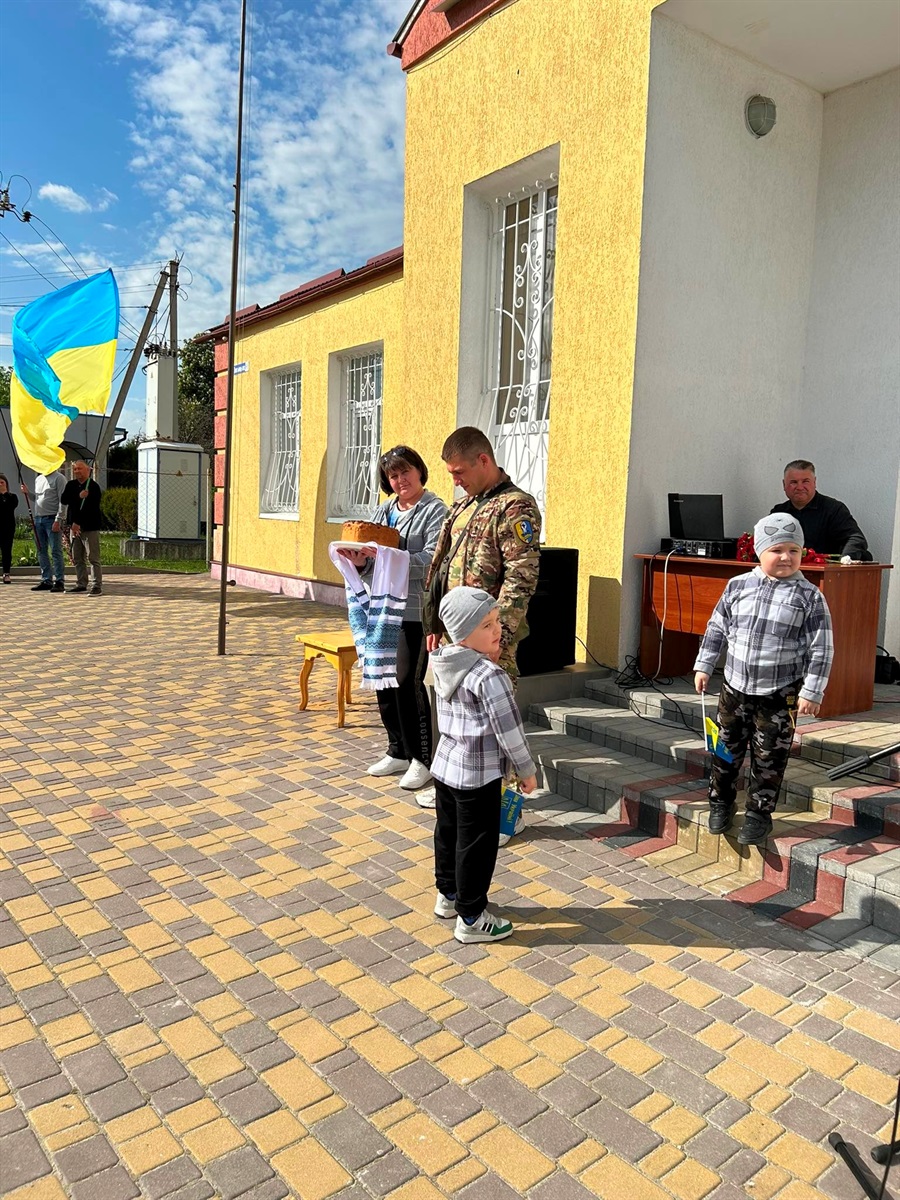 Довгоочікуване повернення: у Крупецькій громаді зустріли воїна Федора Рая