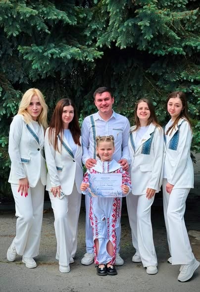 Переможний виступ славутських колективів на обласній сцені
