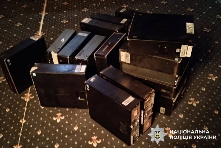 На Шепетівщині поліцейські припинили діяльність підпільних гральних закладів