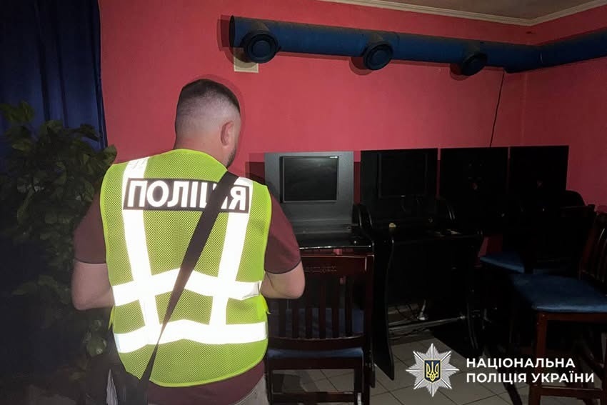 На Шепетівщині поліцейські припинили діяльність підпільних гральних закладів