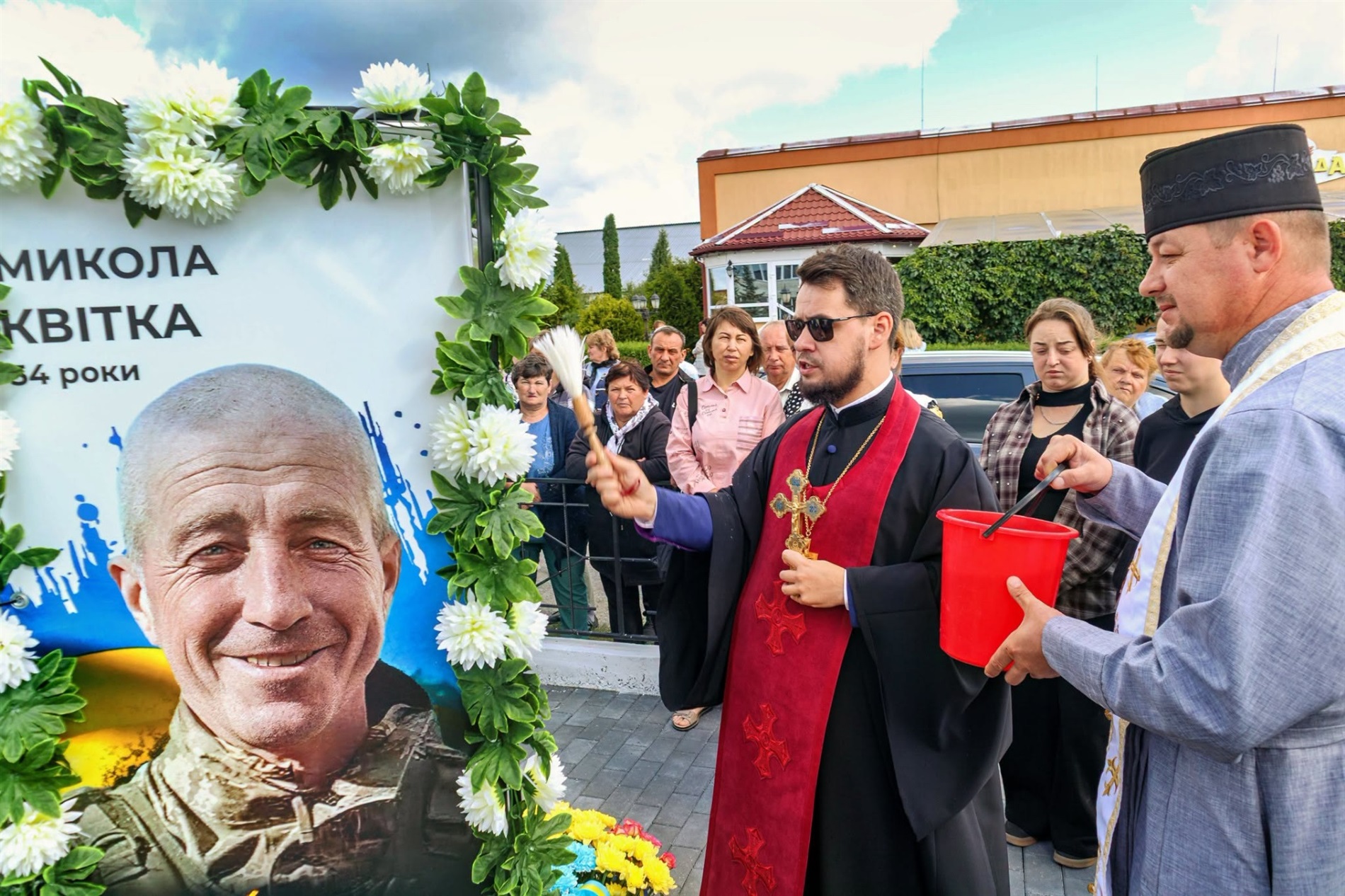 В Улашанівській громаді оновили Алею Пам’яті та встановили нові банери Героїв