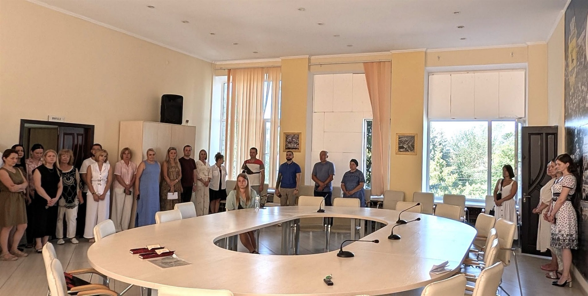 У Славуті рідним захисників України вручили державні нагороди