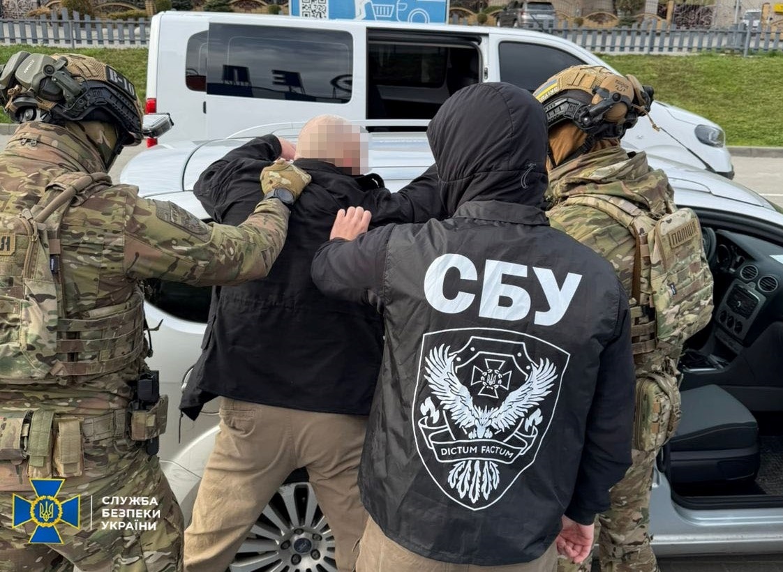 СБУ затримала нетішинця, який «вирішував питання» з військовим обліком